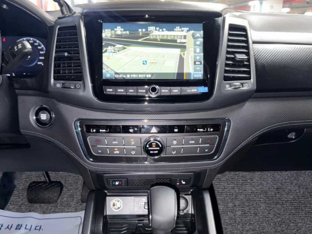 KG모빌리티(쌍용) 렉스턴 더 뉴 렉스턴 스포츠 디젤 2.2 4WD 프레스티지 이미지 11