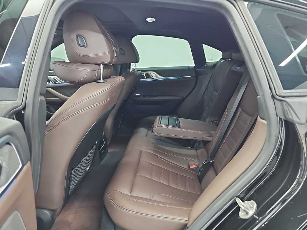 BMW 4시리즈 4시리즈 (G22) 420i 그란쿠페M 스포츠 퍼포먼스팩 이미지 12