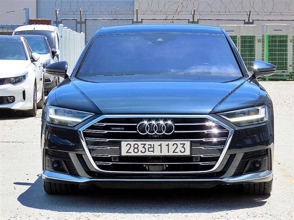 아우디 A8 A8 (D5) 55 TFSI 콰트로 LWB 이미지 1