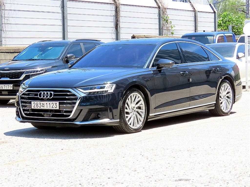 아우디 A8 A8 (D5) 55 TFSI 콰트로 LWB 이미지 2