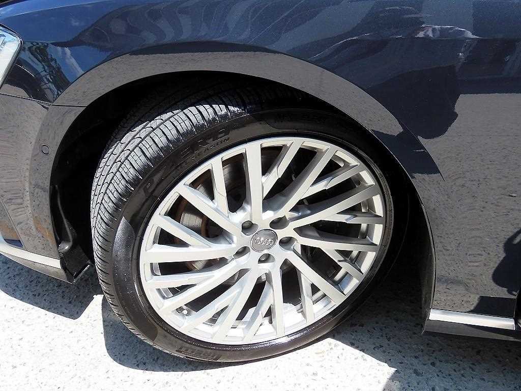 아우디 A8 A8 (D5) 55 TFSI 콰트로 LWB 이미지 20