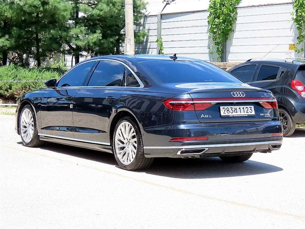 아우디 A8 A8 (D5) 55 TFSI 콰트로 LWB 이미지 3