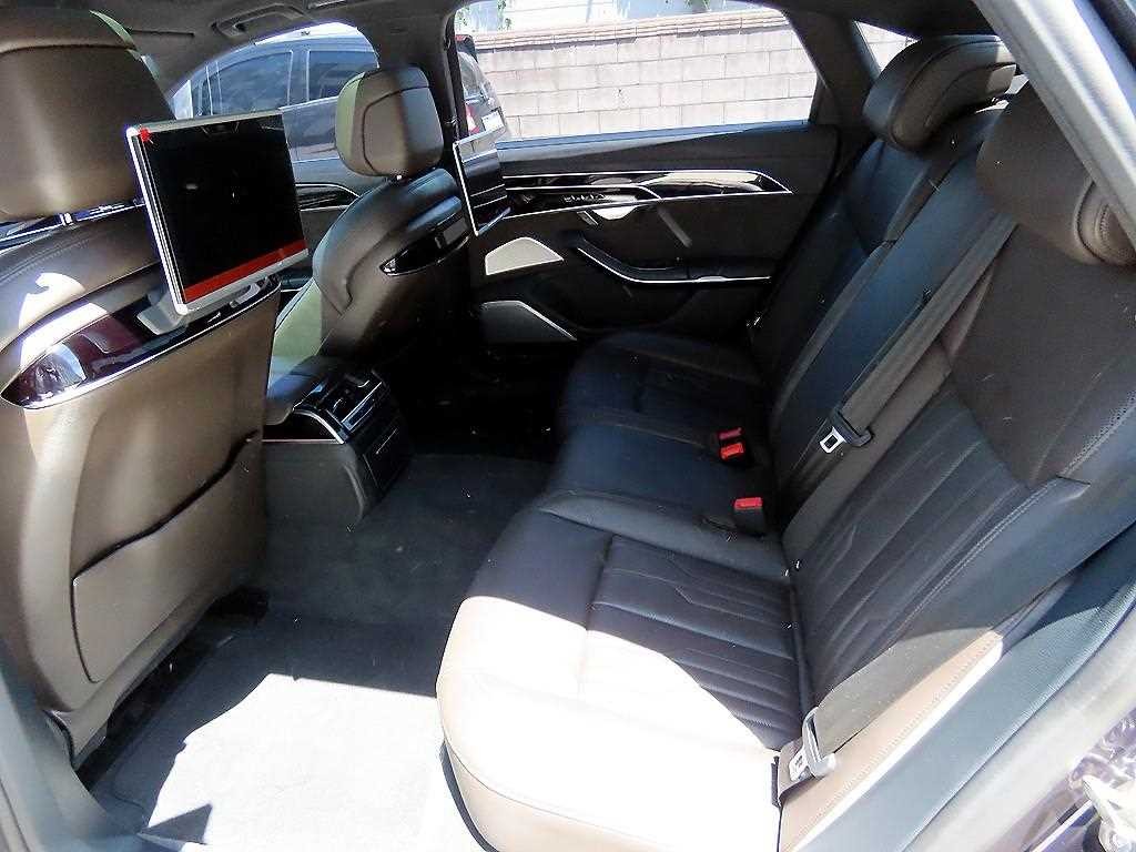 아우디 A8 A8 (D5) 55 TFSI 콰트로 LWB 이미지 6