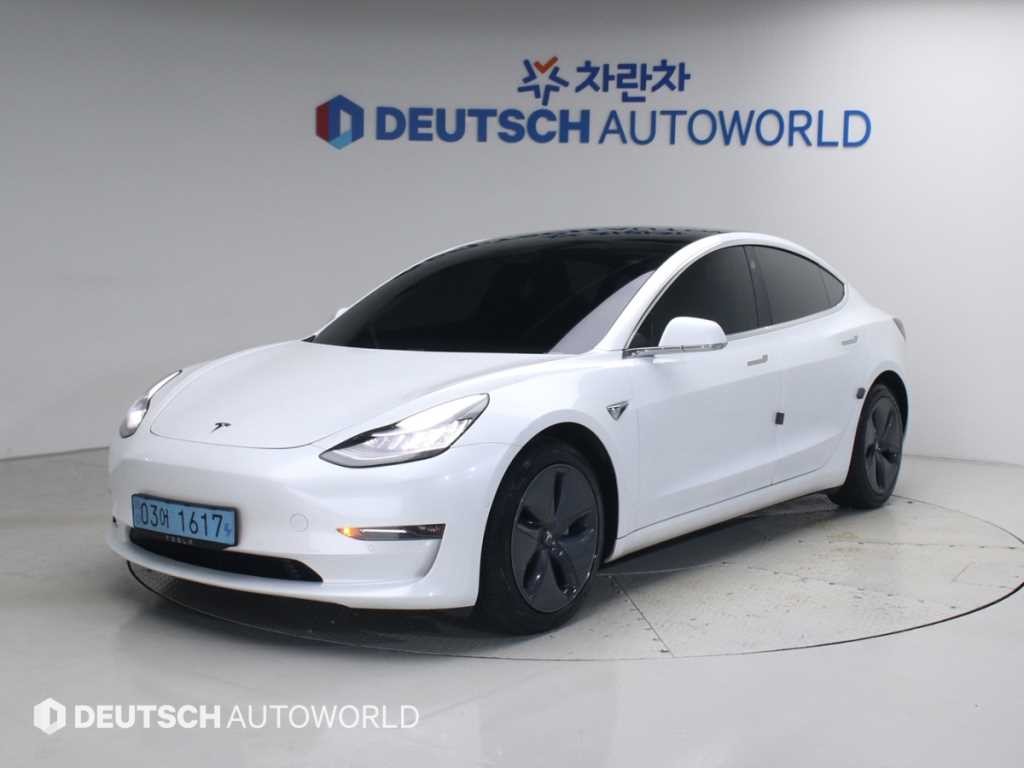 테슬라 모델 3 롱 레인지 이미지 1