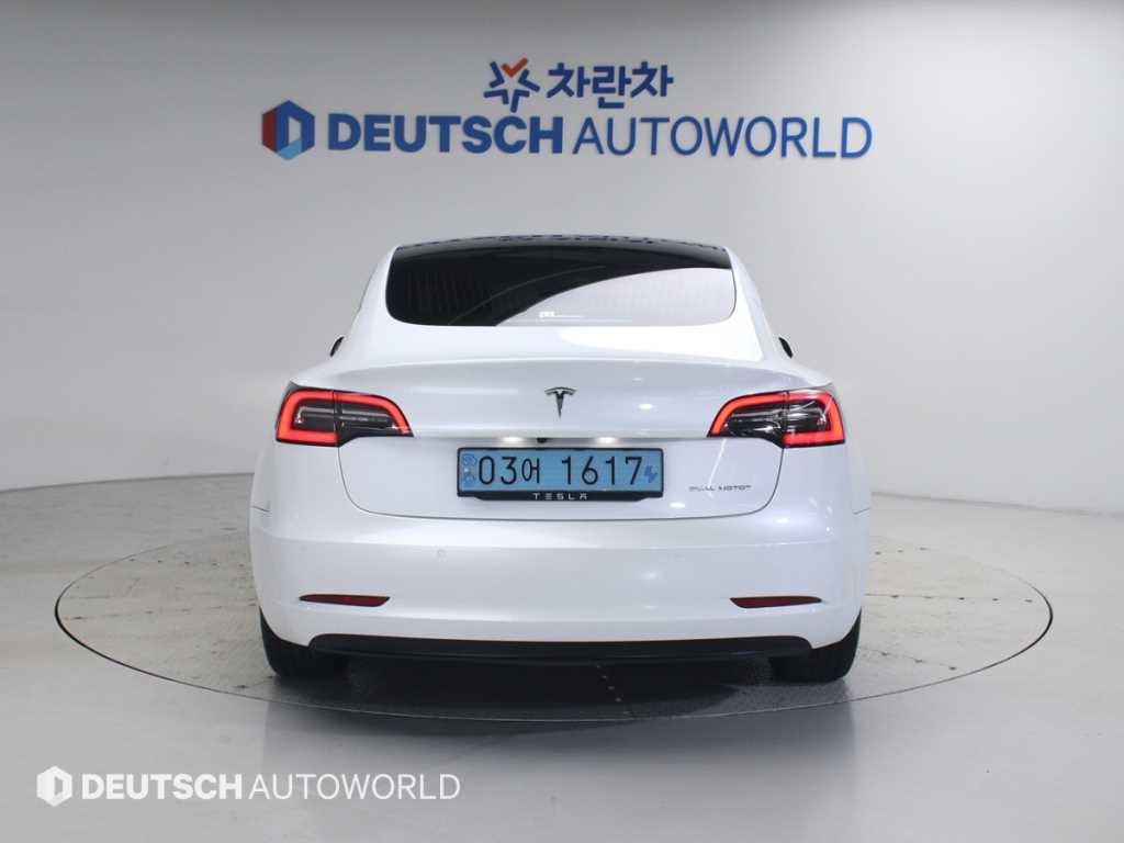 테슬라 모델 3 롱 레인지 이미지 4