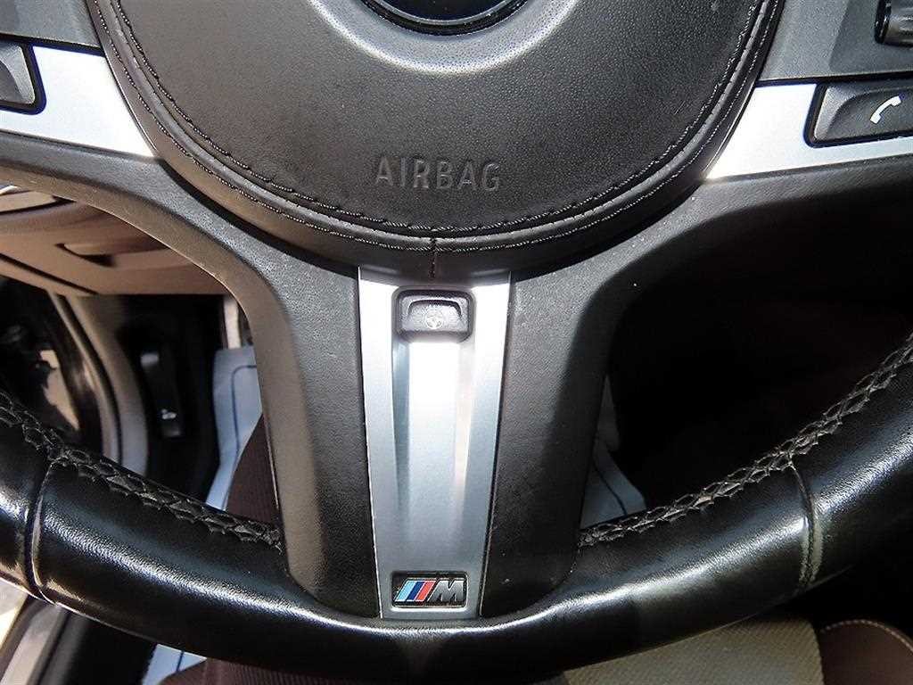 BMW 5시리즈 5시리즈 (G30) 520d xDrive M 스포츠 플러스 이미지 14