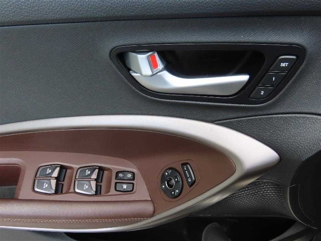 현대 맥스크루즈 더뉴맥스크루즈 3.3 V6 GDI 2WD 프레스티지 이미지 12