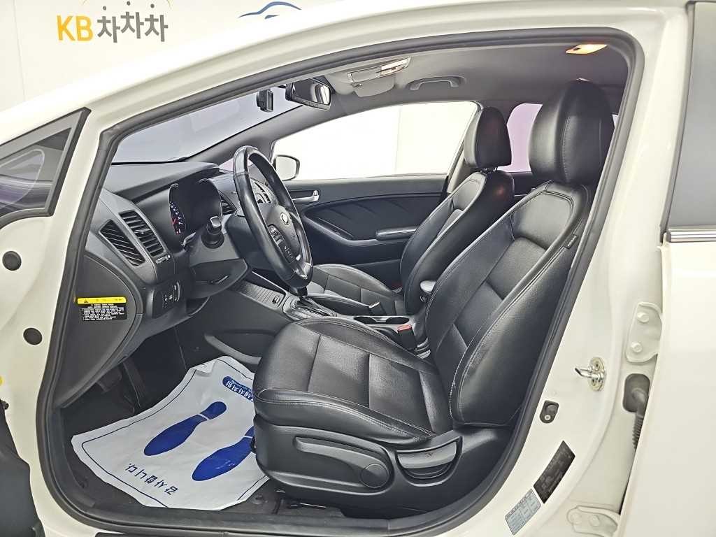 기아 K3 1.6 GDI 트렌디 이미지 11