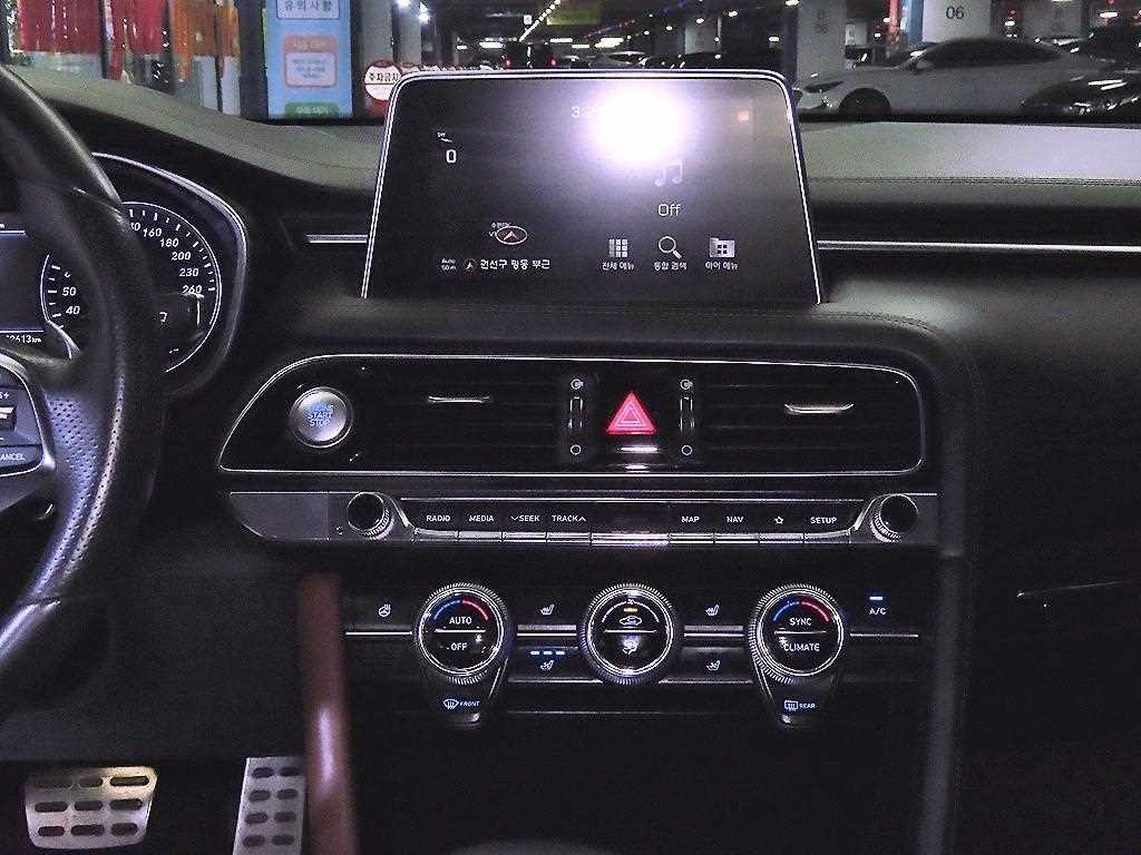 제네시스 G70 2.0T AWD 슈프림 이미지 11
