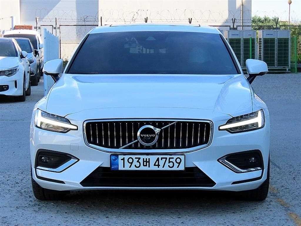 볼보 S60 S60(3세대) B5 인스크립션 이미지 1