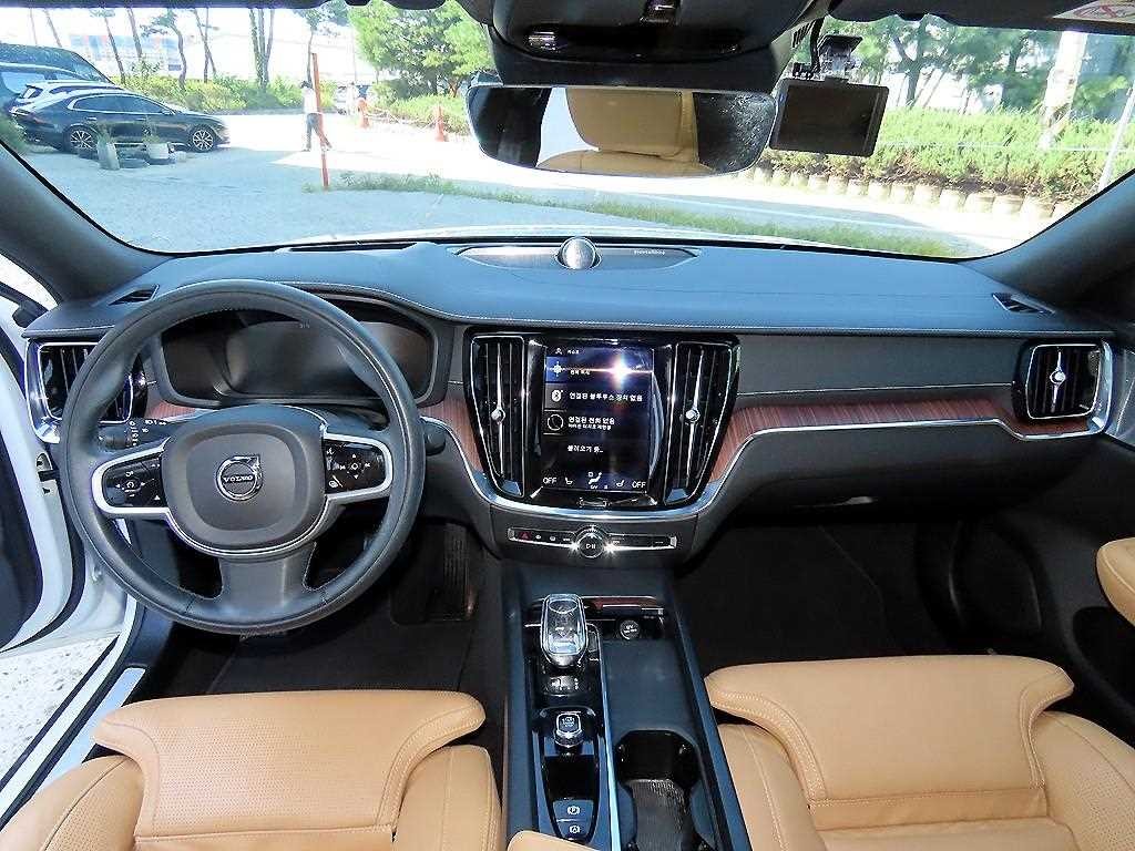 볼보 S60 S60(3세대) B5 인스크립션 이미지 7