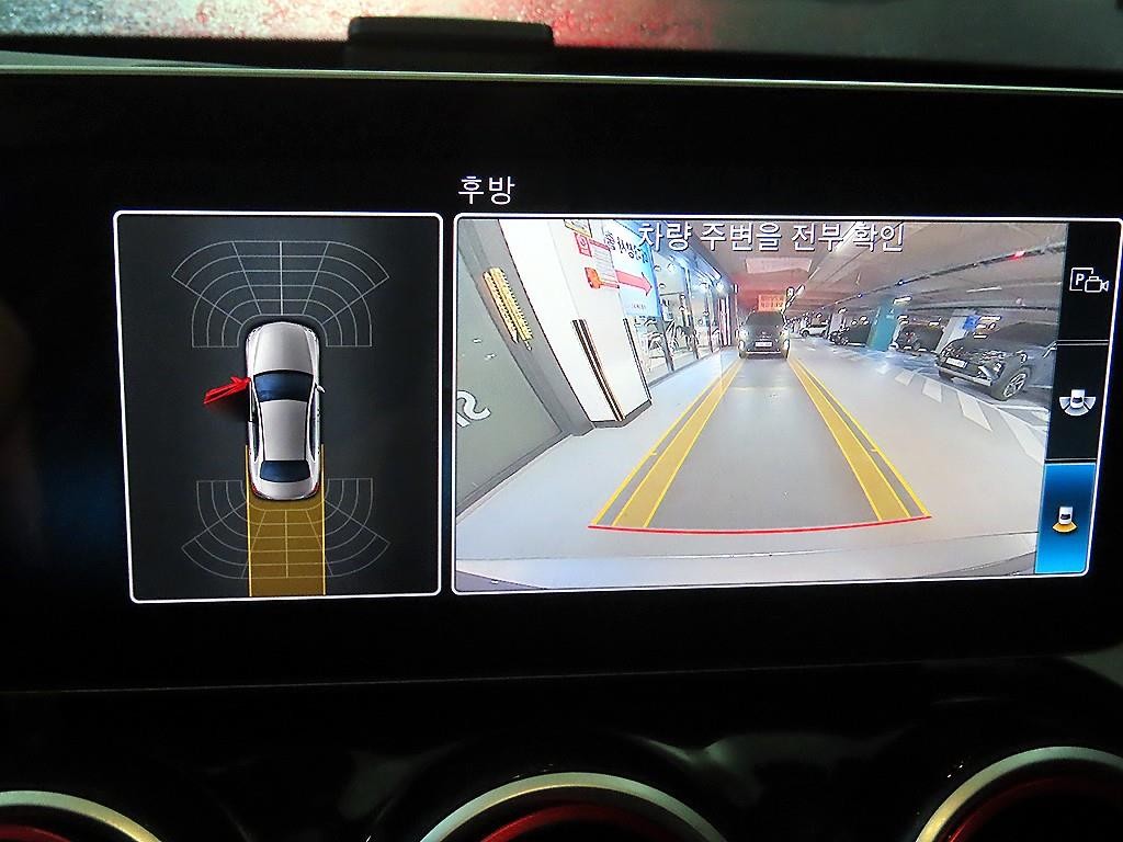 벤츠 C 클래스 C클래스 W205 C300e 4MATIC AMG Line 이미지 15