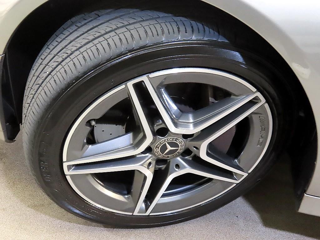 벤츠 C 클래스 C클래스 W205 C300e 4MATIC AMG Line 이미지 20