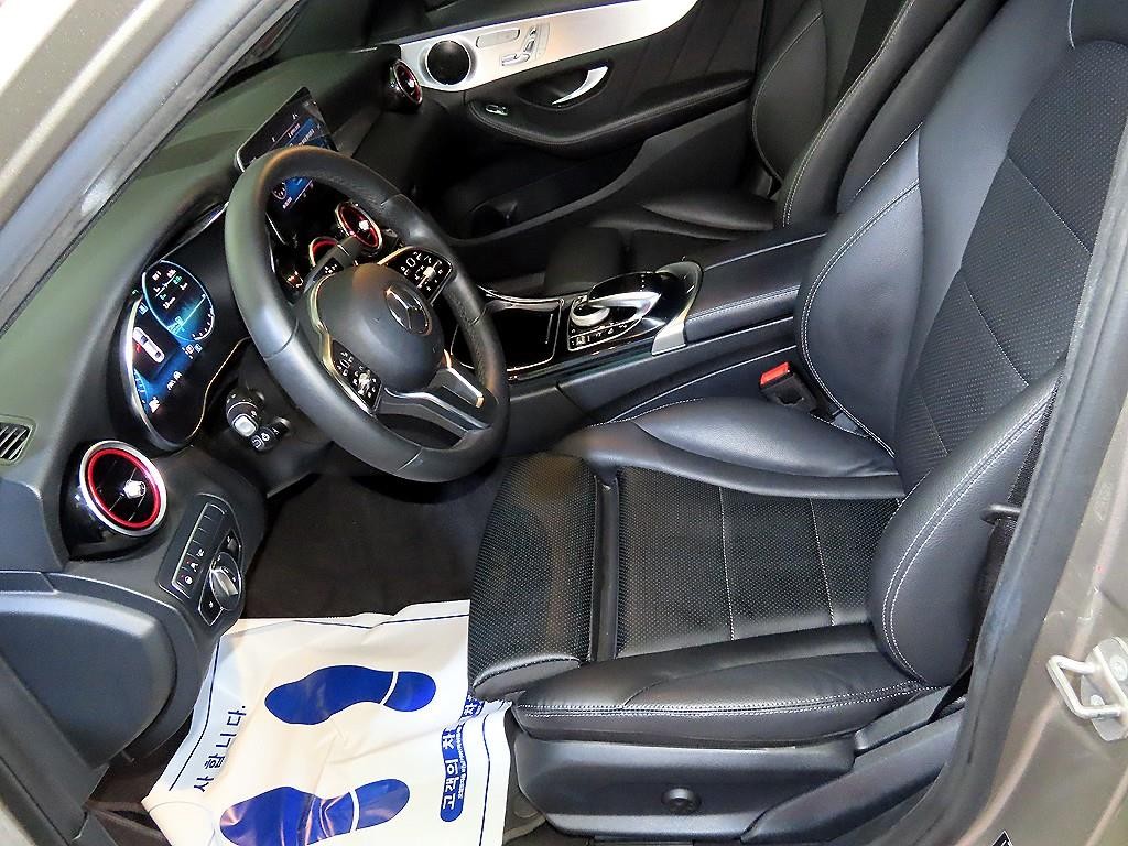 벤츠 C 클래스 C클래스 W205 C300e 4MATIC AMG Line 이미지 6
