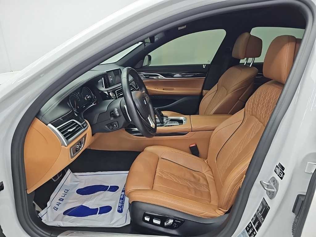 BMW 7시리즈 7시리즈 (G11) 740d xDrive M 스포츠 이미지 11
