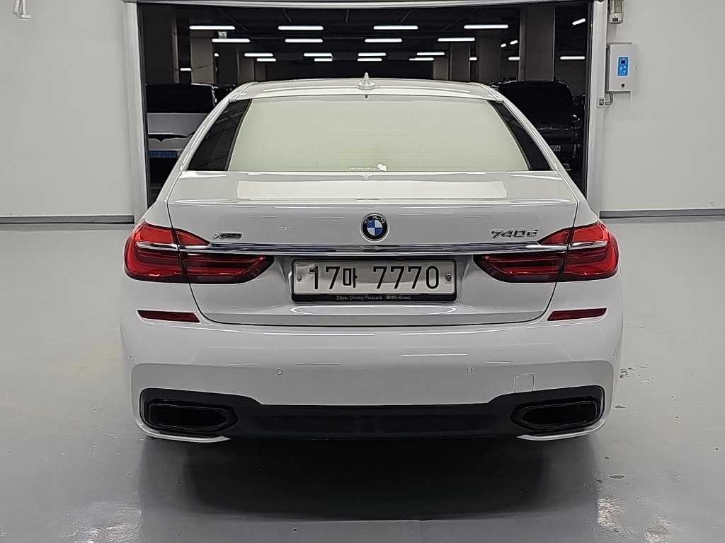 BMW 7시리즈 7시리즈 (G11) 740d xDrive M 스포츠 이미지 3