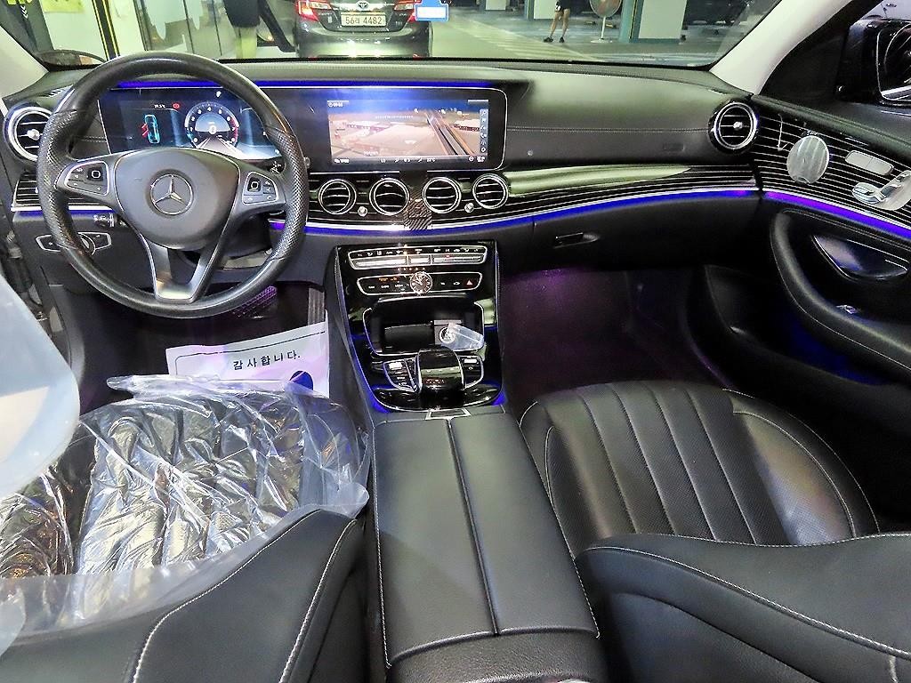 벤츠 E 클래스 E-클래스 W213 E400 4MATIC 익스클루시브 이미지 10