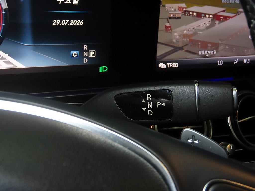 벤츠 E 클래스 E-클래스 W213 E400 4MATIC 익스클루시브 이미지 12