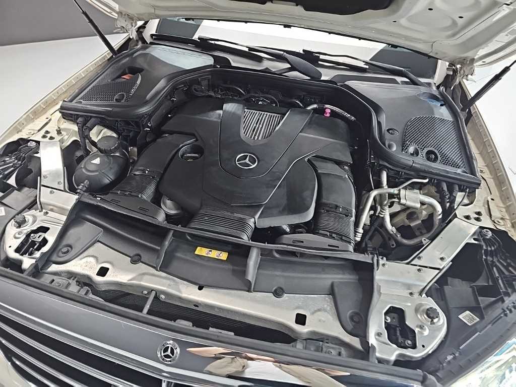 벤츠 E 클래스 E-클래스 W213 E400 4MATIC 익스클루시브 이미지 5