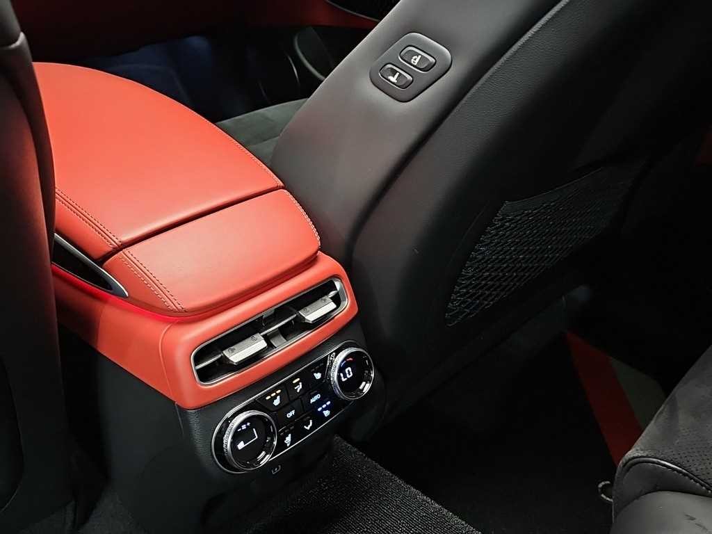 제네시스 GV70 3.5T 가솔린 AWD 스포츠 이미지 13