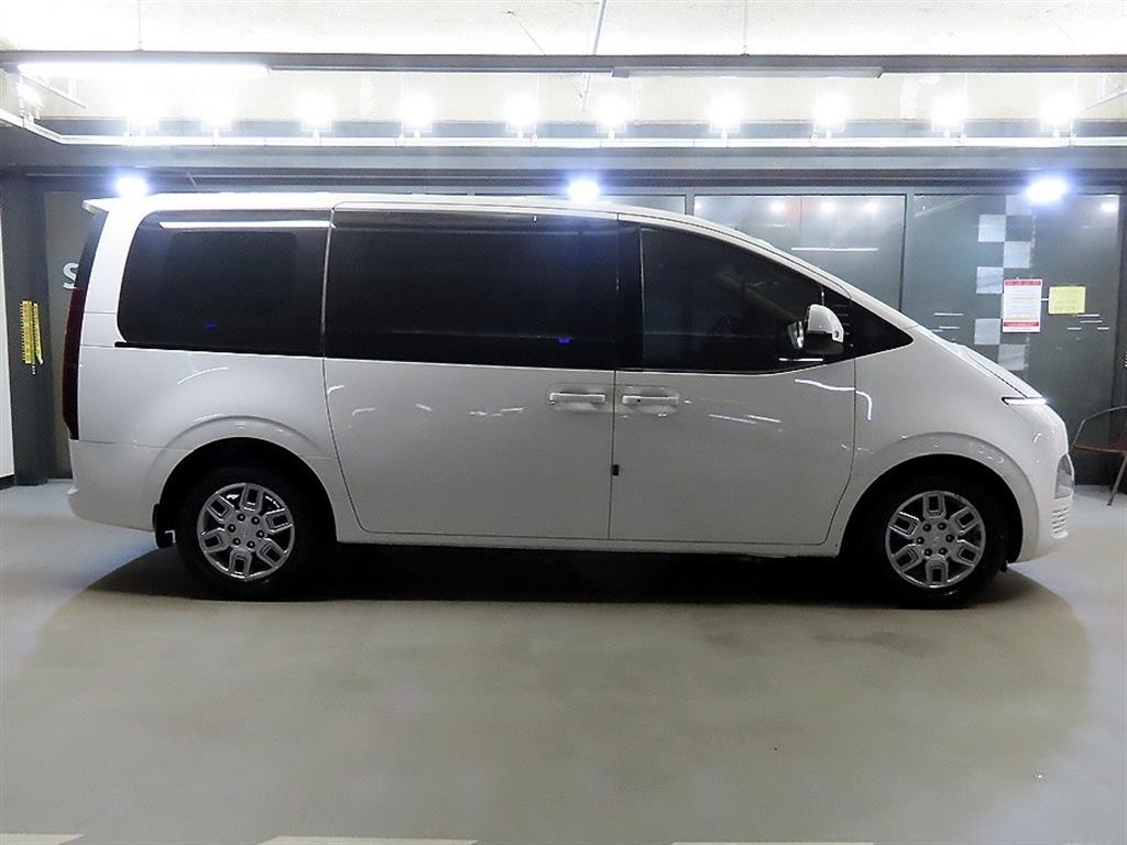 현대 스타리아 2WD 디젤 카고 모던 3인승 이미지 3