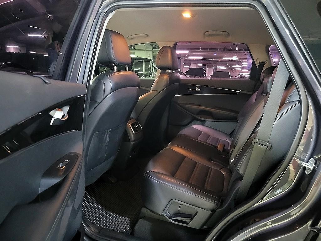 기아 쏘렌토 올 뉴 쏘렌토 디젤 4WD 2.2 프레스티지 이미지 8