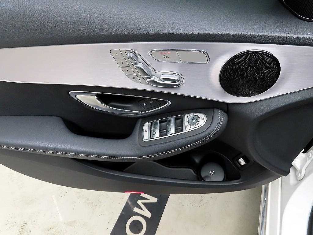 벤츠 C 클래스 C클래스 W205 C220 d 4MATIC 이미지 11