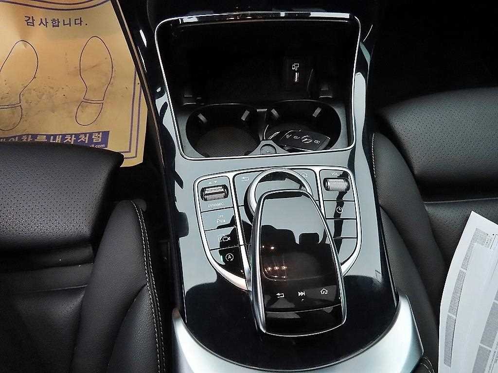 벤츠 C 클래스 C클래스 W205 C220 d 4MATIC 이미지 13