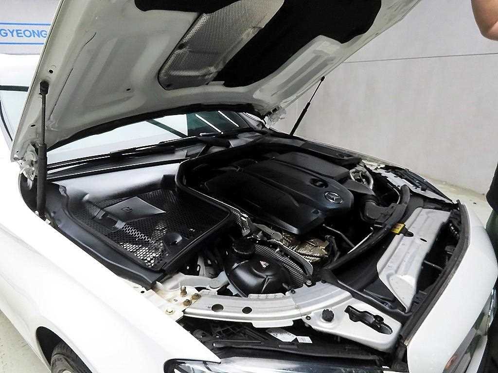 벤츠 C 클래스 C클래스 W205 C220 d 4MATIC 이미지 19