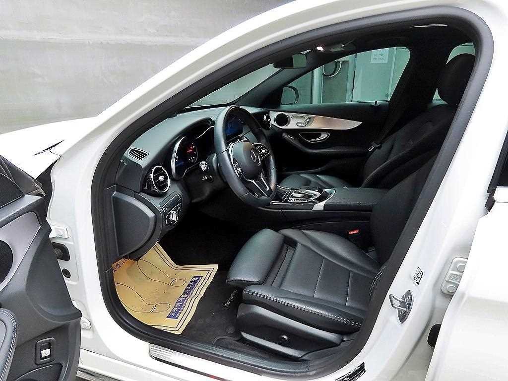 벤츠 C 클래스 C클래스 W205 C220 d 4MATIC 이미지 5