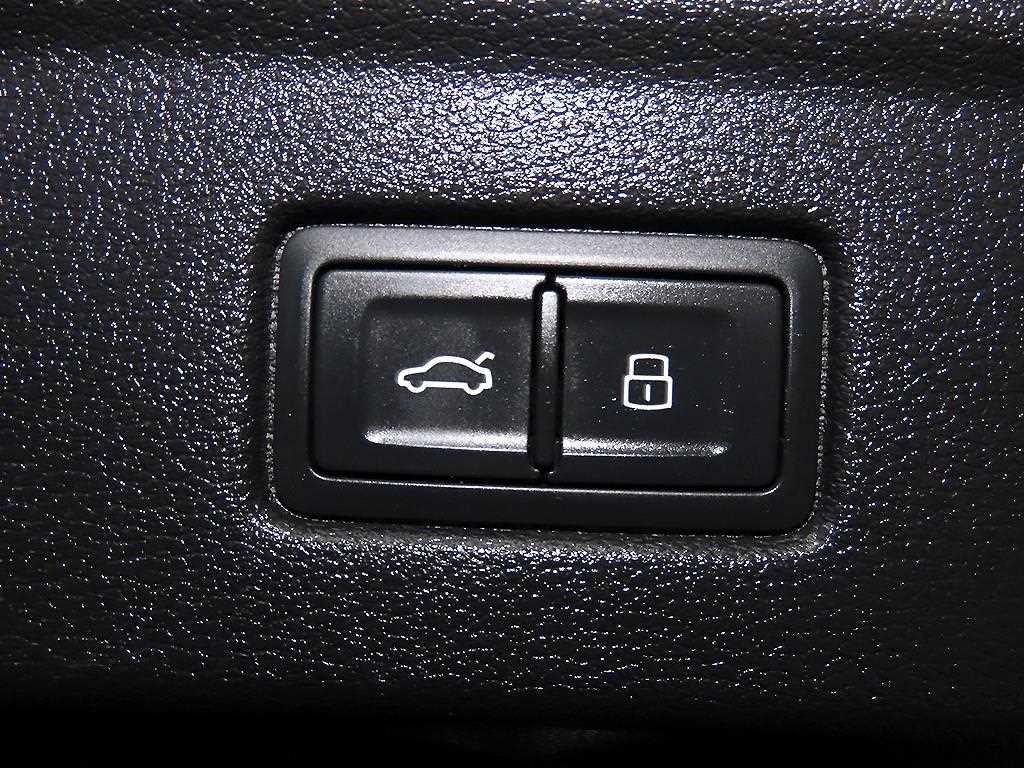 아우디 A5 A5 (F5) 40 TDI 콰트로 프리미엄 스포트백 이미지 15