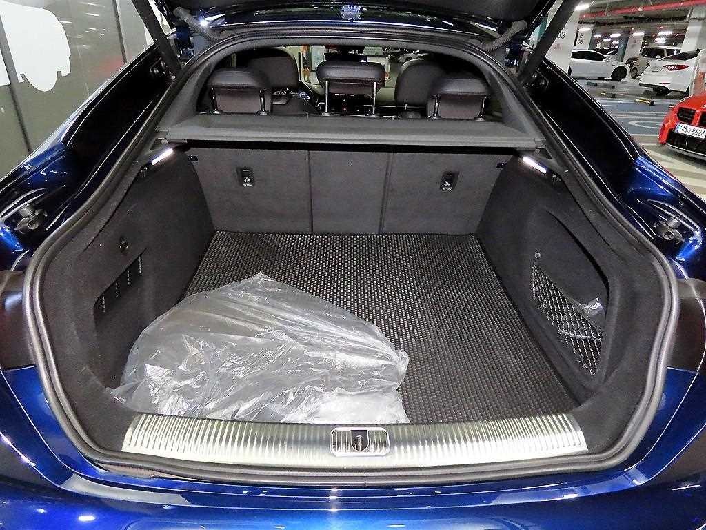 아우디 A5 A5 (F5) 40 TDI 콰트로 프리미엄 스포트백 이미지 16