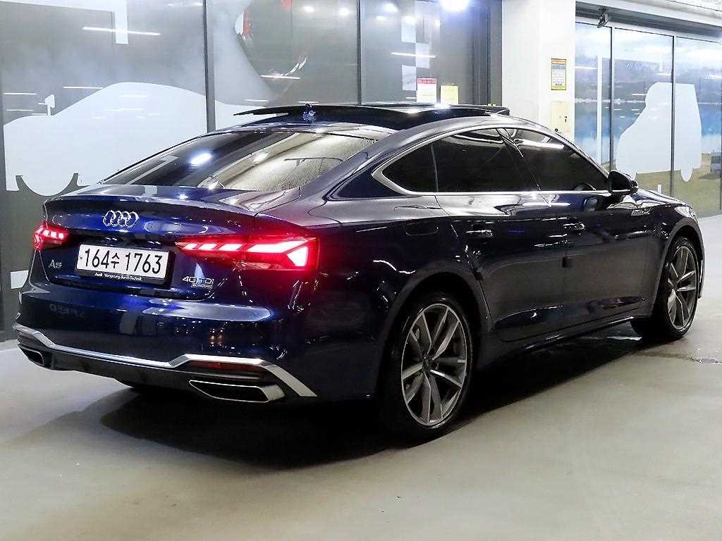 아우디 A5 A5 (F5) 40 TDI 콰트로 프리미엄 스포트백 이미지 4