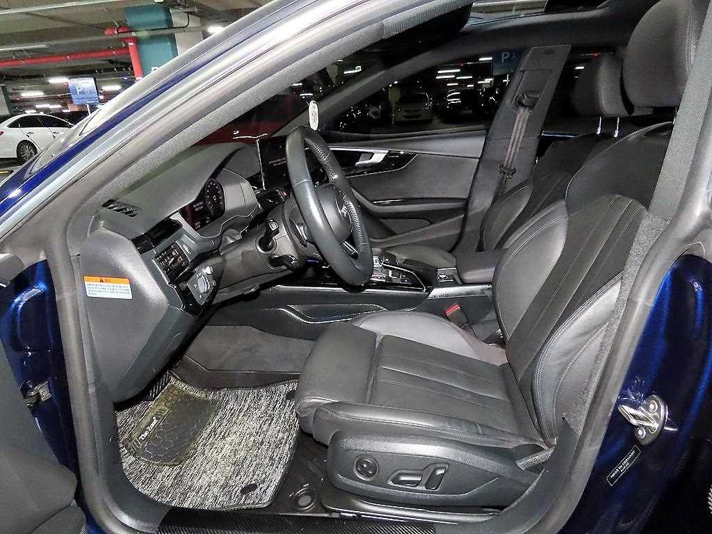 아우디 A5 A5 (F5) 40 TDI 콰트로 프리미엄 스포트백 이미지 6