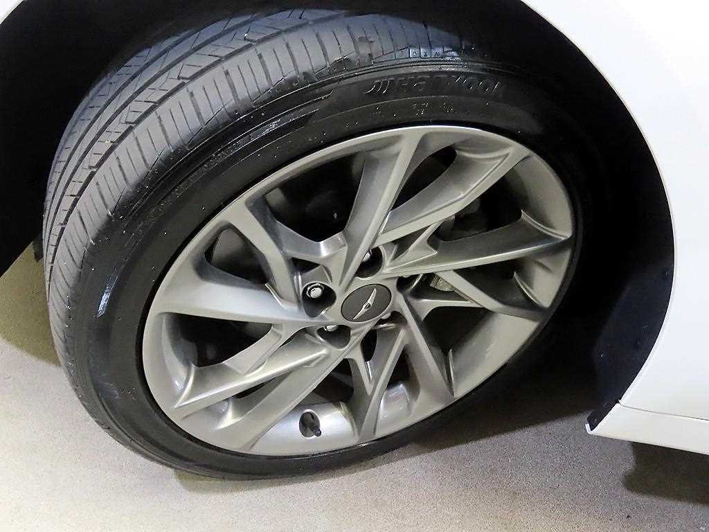 제네시스 G70 더 뉴 G70 가솔린 2.0T 2WD 이미지 20