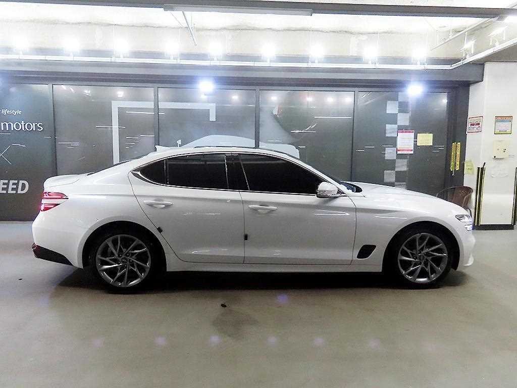 제네시스 G70 더 뉴 G70 가솔린 2.0T 2WD 이미지 3