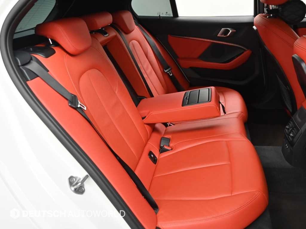 BMW 1시리즈 1시리즈 (F40) 120i M 스포츠 이미지 13