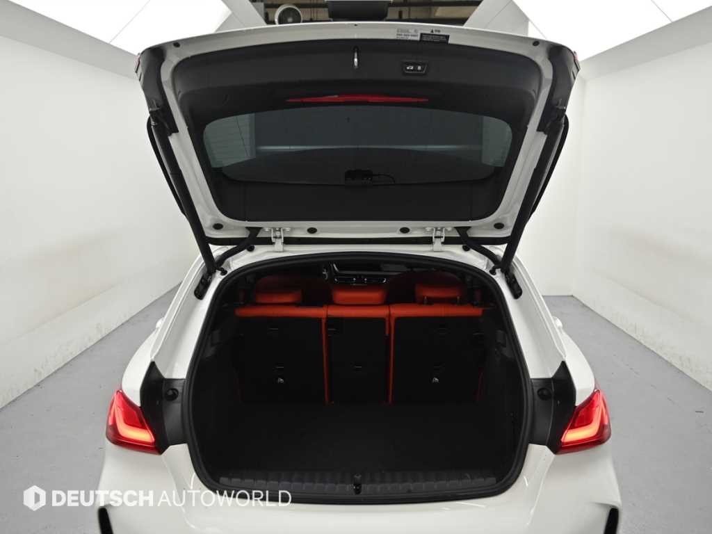 BMW 1시리즈 1시리즈 (F40) 120i M 스포츠 이미지 5