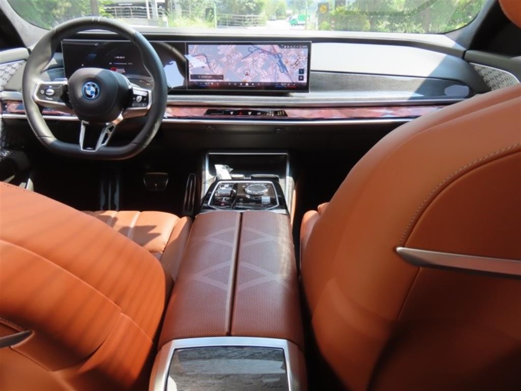 BMW i7 BMW i7 xDrive 60 M 스포츠 이그제큐티브 팩 이미지 14