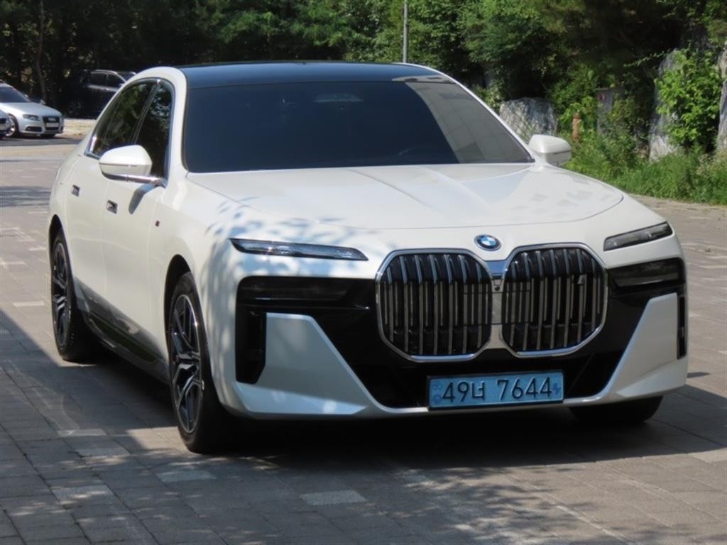 BMW i7 BMW i7 xDrive 60 M 스포츠 이그제큐티브 팩 이미지 2