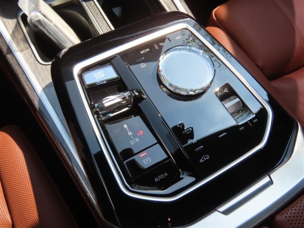 BMW i7 BMW i7 xDrive 60 M 스포츠 이그제큐티브 팩 이미지 6