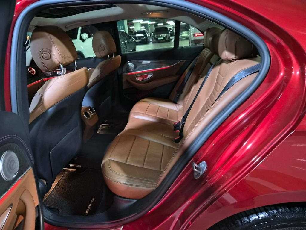 벤츠 E 클래스 E-클래스 W213 E300 4MATIC AMG LINE 이미지 7