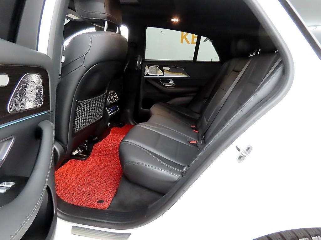 벤츠 GLE 클래스 GLE 클래스 W167 GLE 400d 4MATIC 쿠페 이미지 6