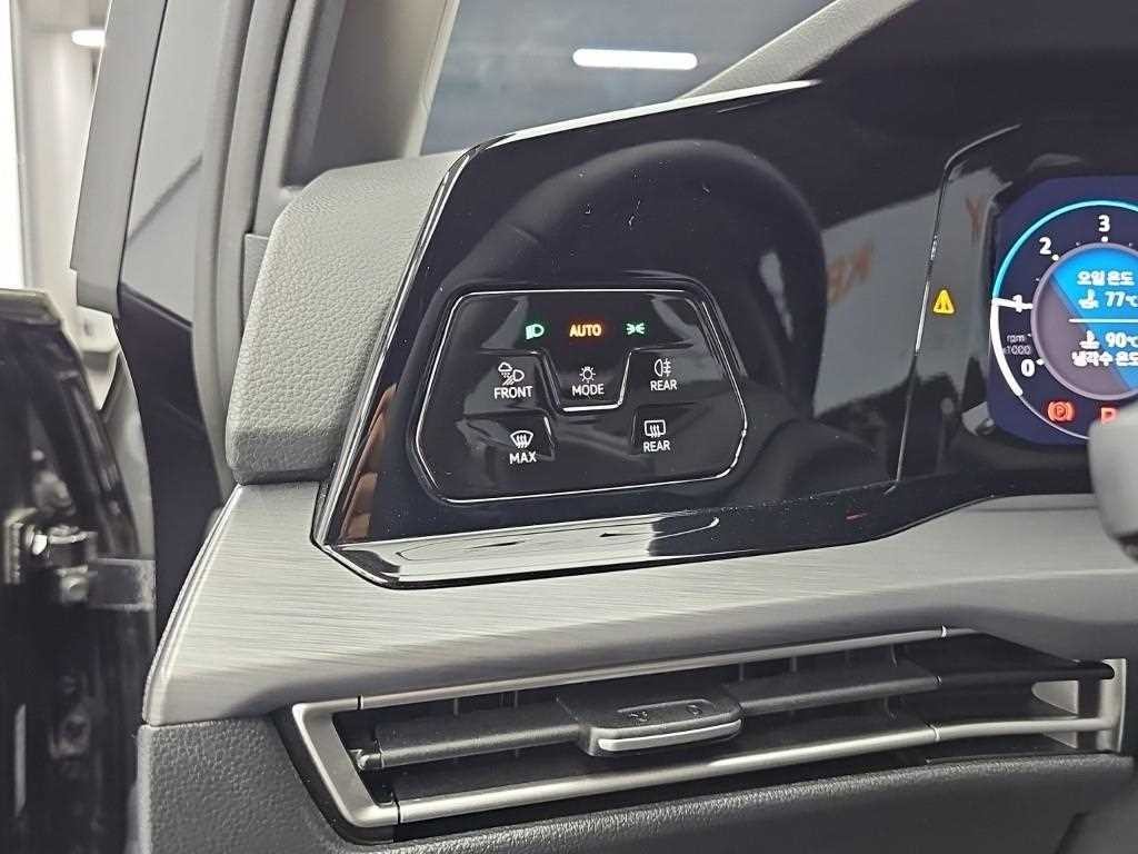 폭스바겐 골프 골프 8세대 2.0 TDI 프리미엄 이미지 16