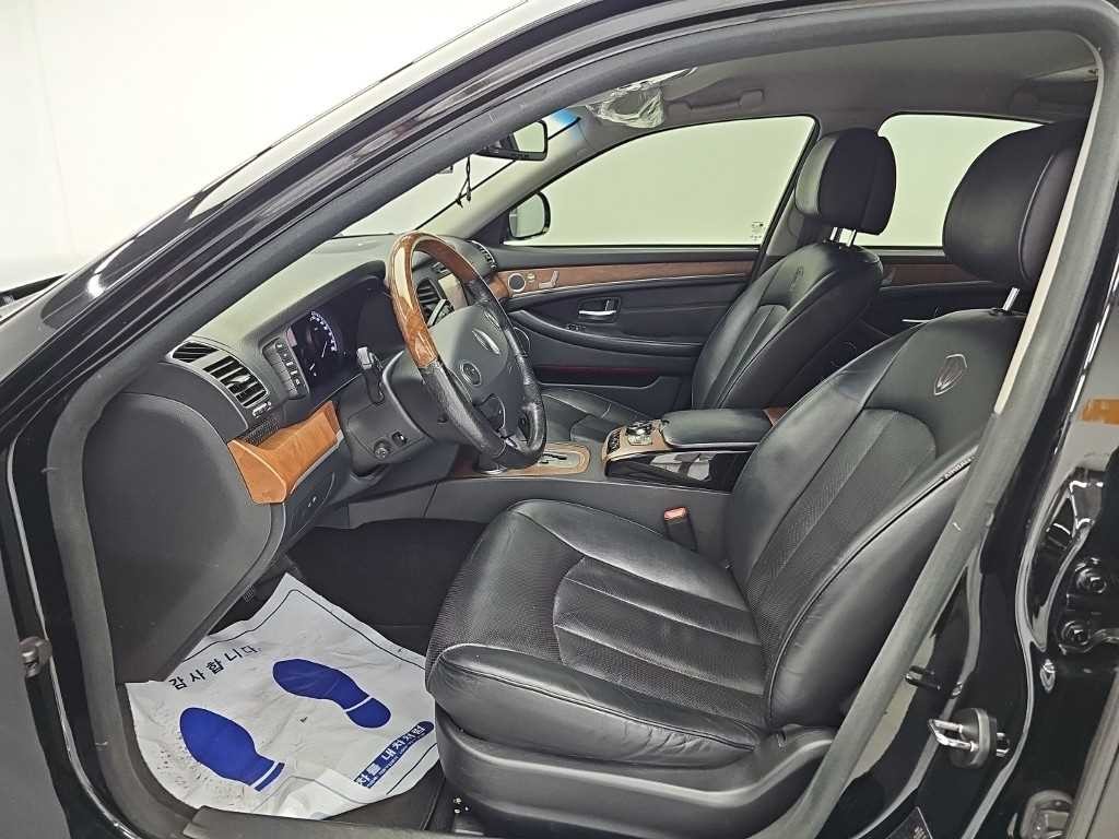 KG모빌리티(쌍용) 체어맨 뉴체어맨W 가솔린 4WD CW600 4TRONIC 럭셔리 이미지 11