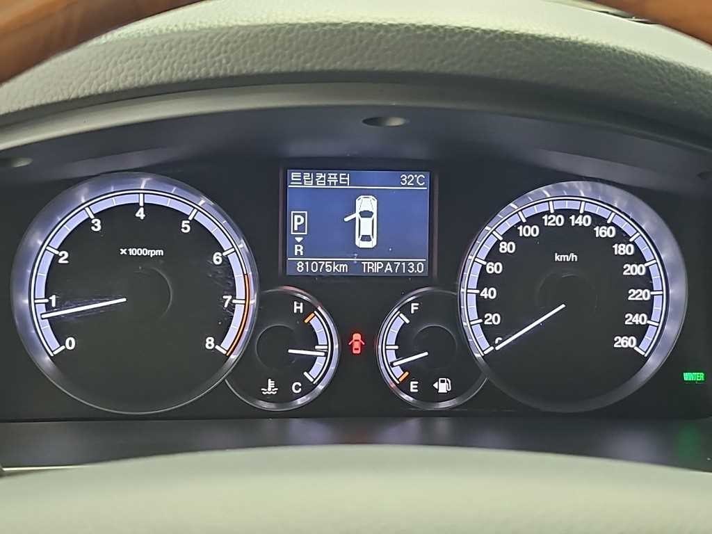 KG모빌리티(쌍용) 체어맨 뉴체어맨W 가솔린 4WD CW600 4TRONIC 럭셔리 이미지 6