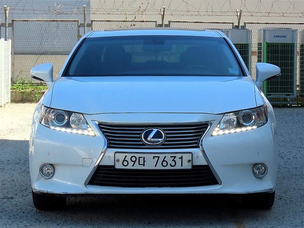렉서스 ES 뉴ES300h 슈프림 이미지 1