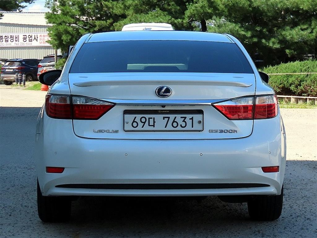 렉서스 ES 뉴ES300h 슈프림 이미지 4