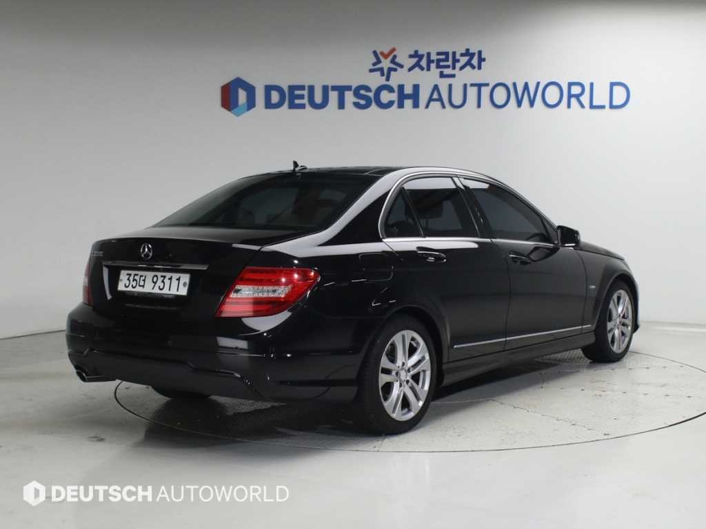벤츠 C 클래스 C클래스 W204 C200 CGI 아방가르드 이미지 2