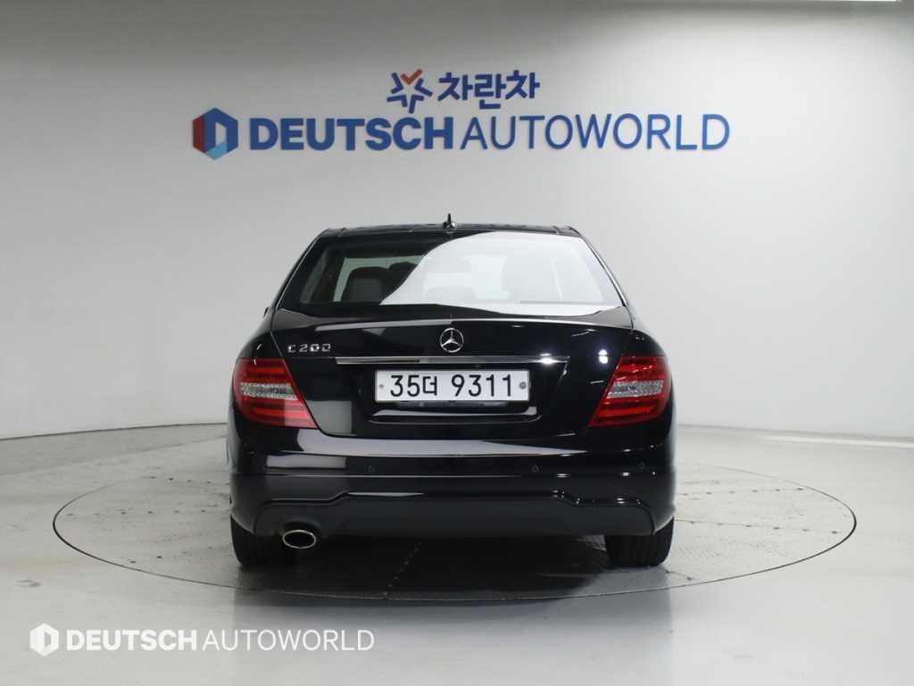벤츠 C 클래스 C클래스 W204 C200 CGI 아방가르드 이미지 4